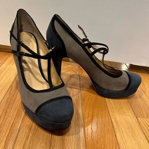 Gorgeous Joan and David platform heels. worn once in perfect condition. 7 1/2